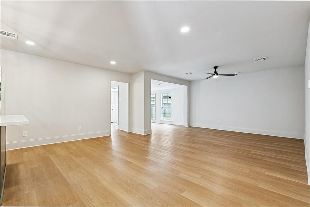 4308 TAFT Park
