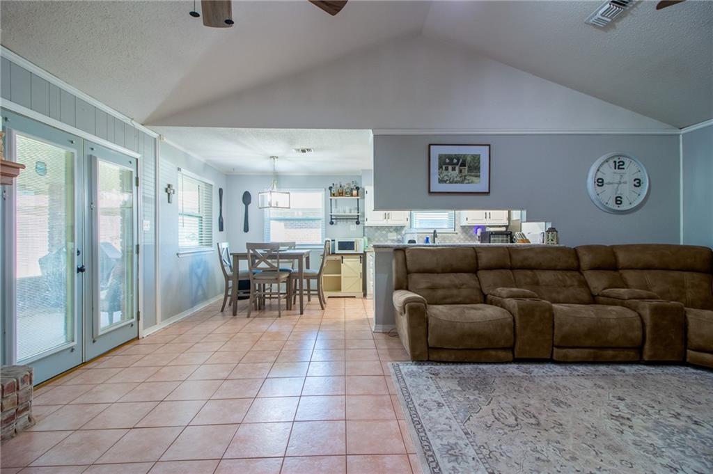 2105 CHAMPIONS Drive