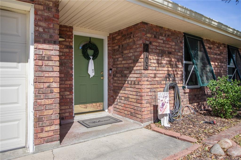 2105 CHAMPIONS Drive