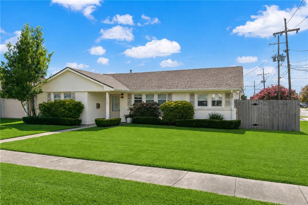 1824 RIDGELAKE Drive