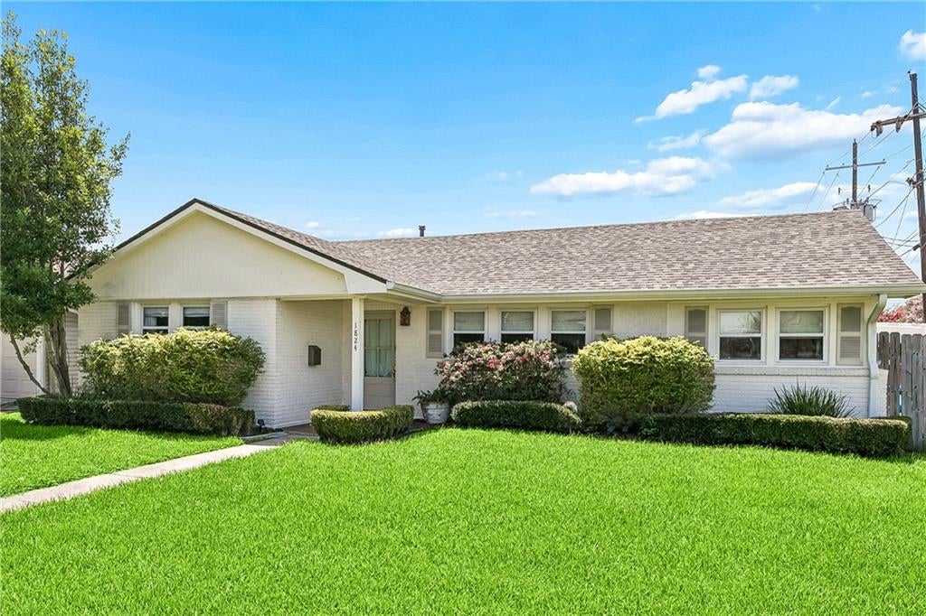 1824 RIDGELAKE Drive