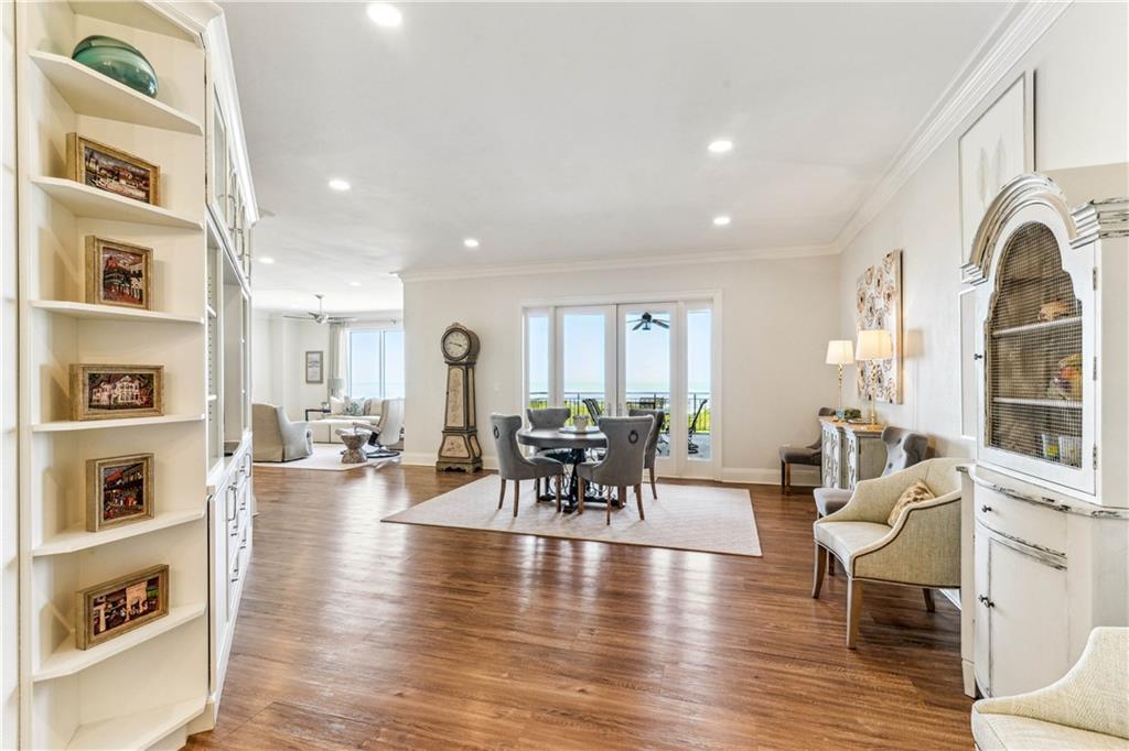 232 LAKE MARINA Avenue 10-D