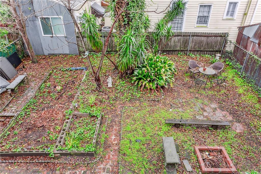 New Orleans, Louisiana 70115, United States, 4 Bedrooms Bedrooms, ,3 BathroomsBathrooms,Residential,Active,66032