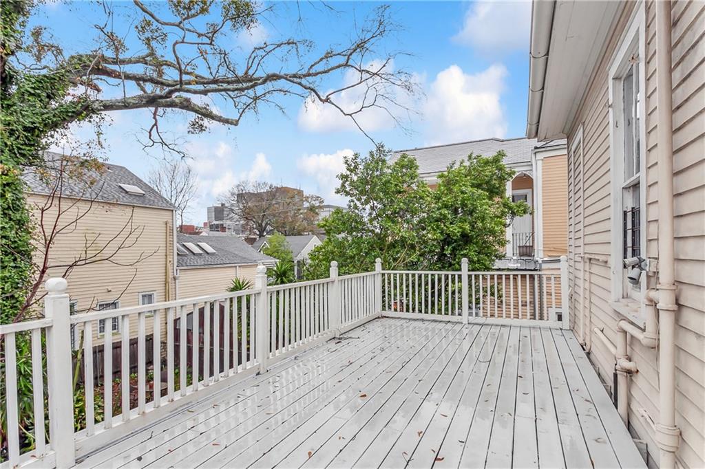 New Orleans, Louisiana 70115, United States, 4 Bedrooms Bedrooms, ,3 BathroomsBathrooms,Residential,Active,66032