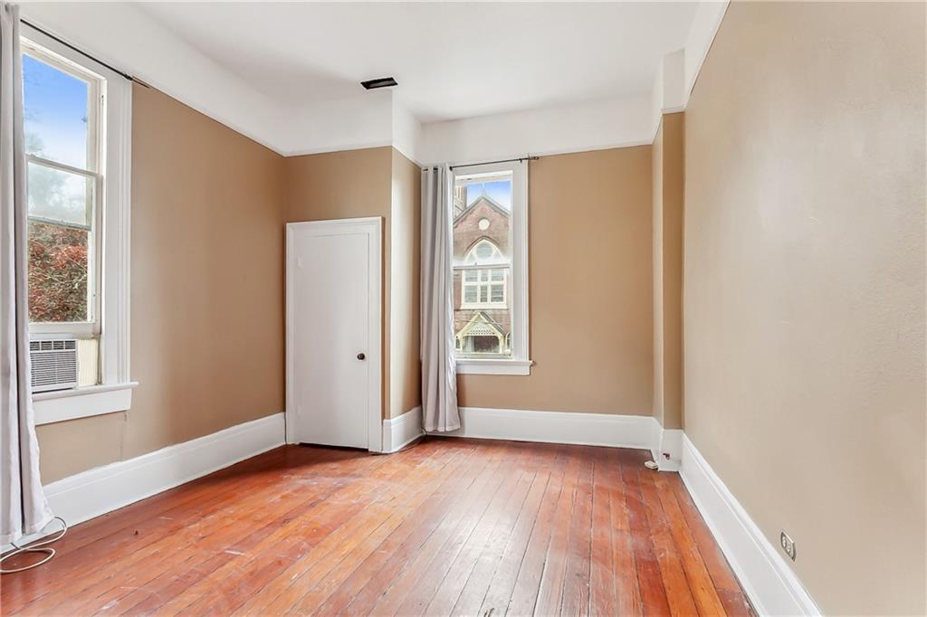 New Orleans, Louisiana 70115, United States, 4 Bedrooms Bedrooms, ,3 BathroomsBathrooms,Residential,Active,66032