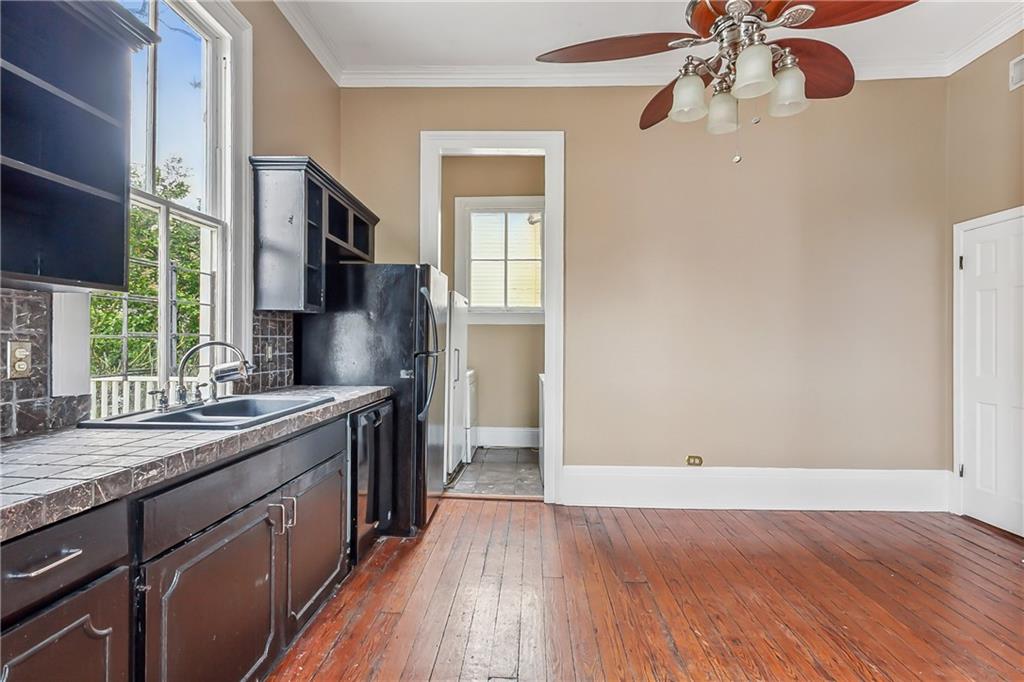 New Orleans, Louisiana 70115, United States, 4 Bedrooms Bedrooms, ,3 BathroomsBathrooms,Residential,Active,66032