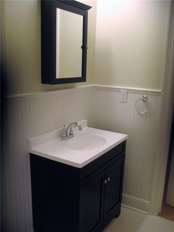 New Orleans, Louisiana 70124, United States, 2 Bedrooms Bedrooms, ,1 BathroomBathrooms,Residential,Active,123870