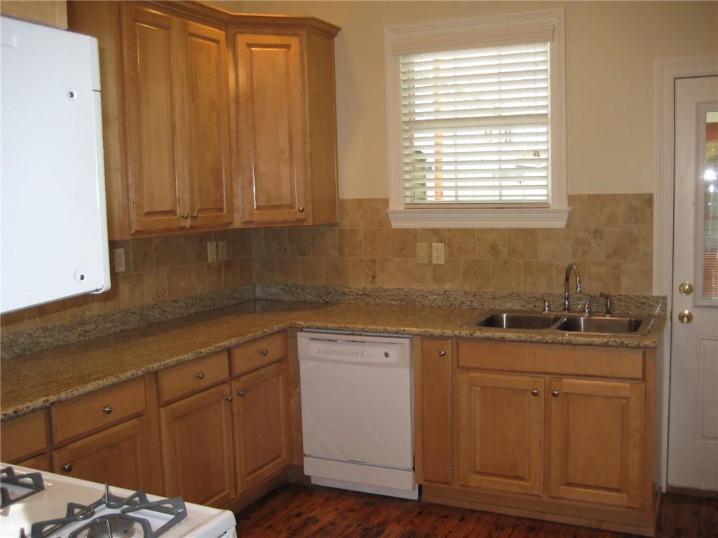 New Orleans, Louisiana 70124, United States, 2 Bedrooms Bedrooms, ,1 BathroomBathrooms,Residential,Active,123870