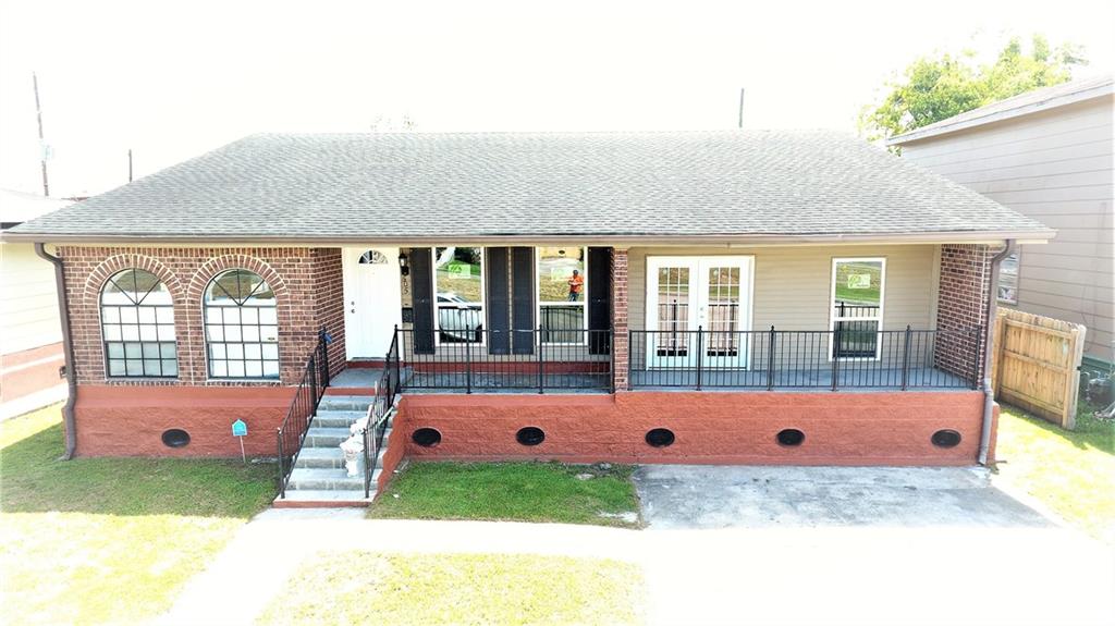 Photo 1 of 17 — 505 OAKWOOD Drive, Terrytown, LA 70056