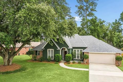 Photo of 1332 S RIDGE Drive, Mandeville, LA 70448 (MLS # 2557326)