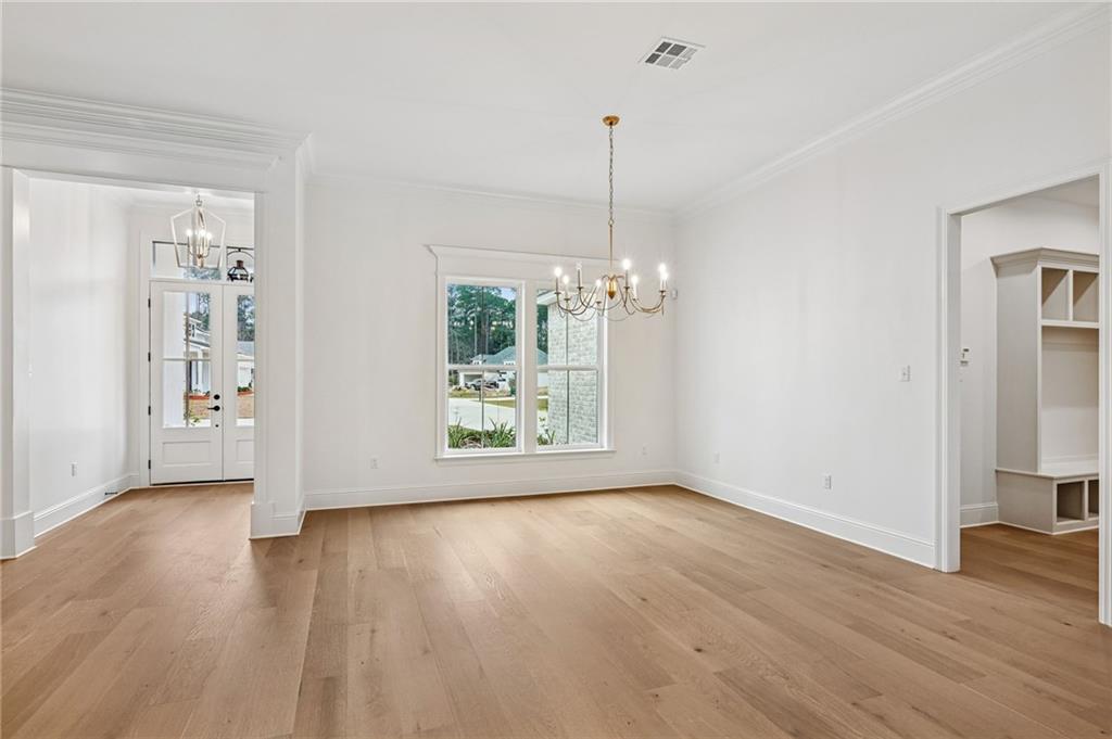 2016 KINGSWOOD Drive