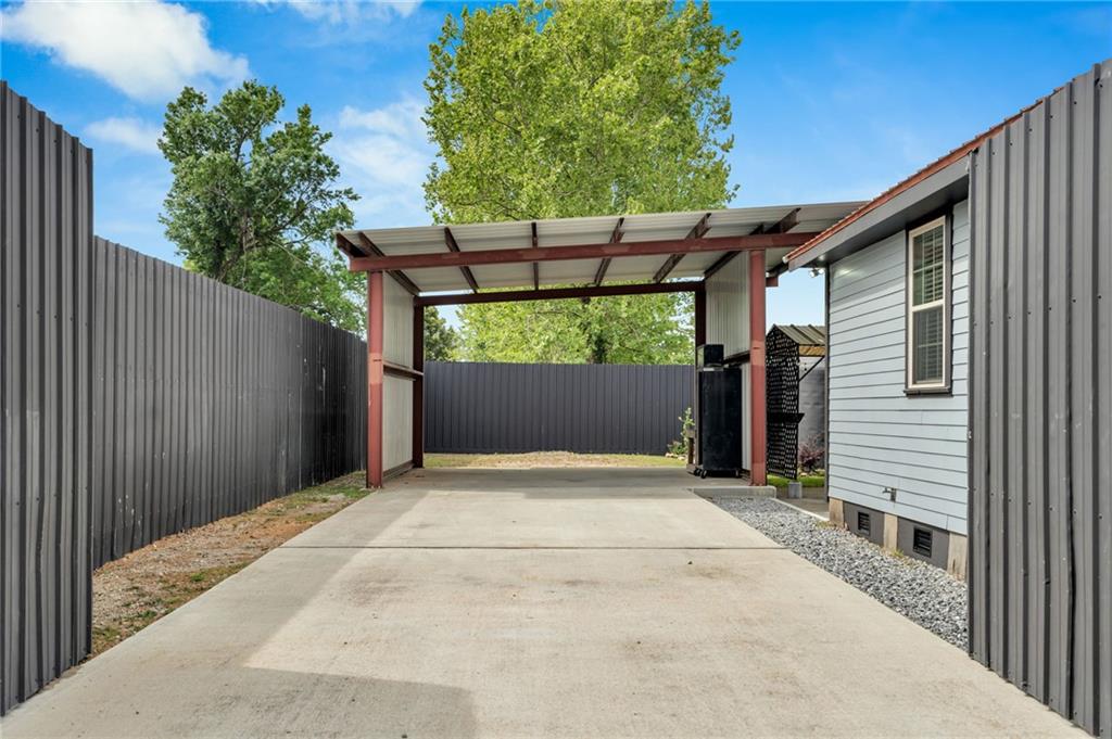 1415 LLOYD PRICE Avenue