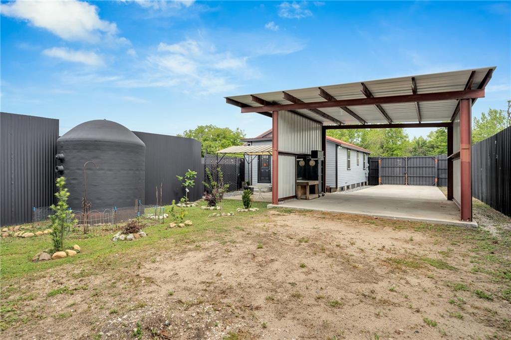 1415 LLOYD PRICE Avenue