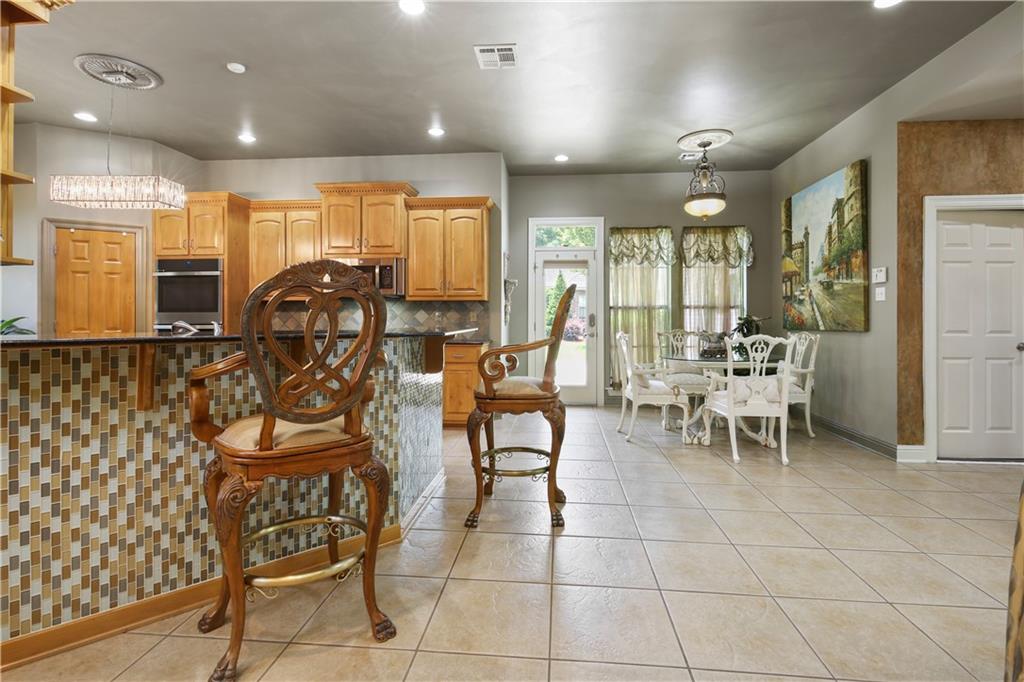 218 KISSENA PARK Court
