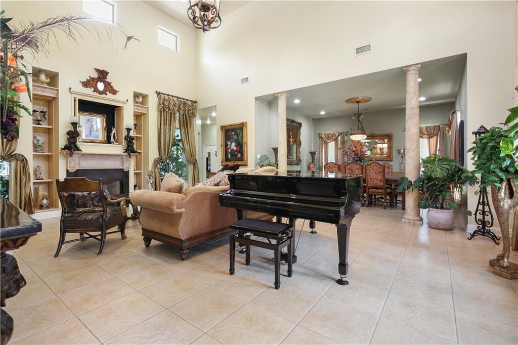 218 KISSENA PARK Court