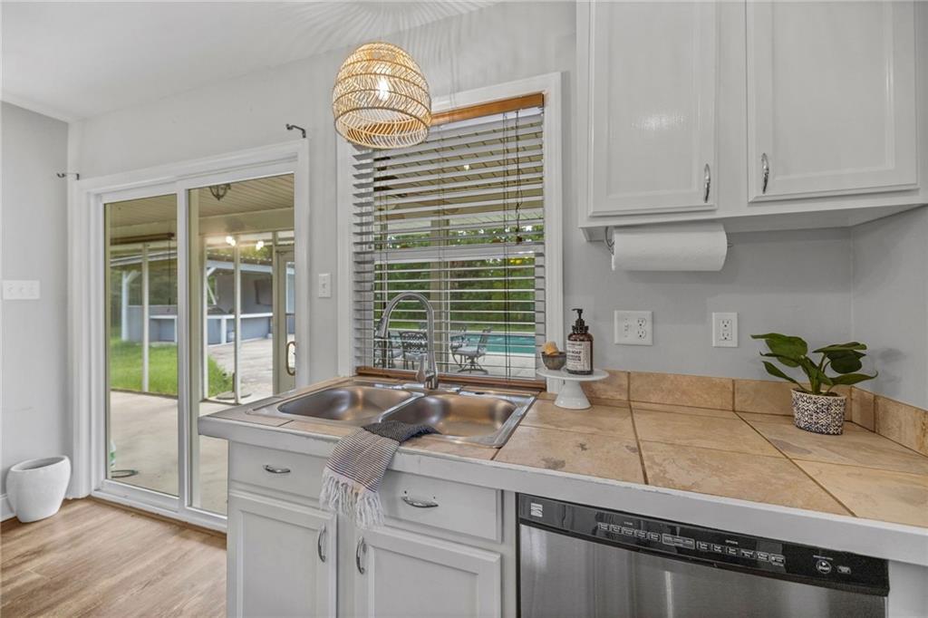 Loranger, Louisiana 70446, United States, 3 Bedrooms Bedrooms, ,2 BathroomsBathrooms,Residential,Pending,53201