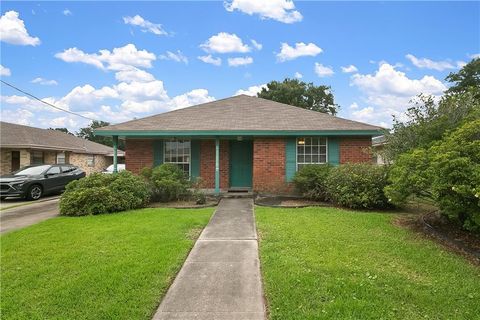 Photo of 4820 TRENTON Street, Metairie, LA 70006 (MLS # 2560036)