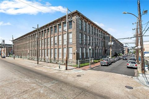 920 POEYFARRE Street 432 New Orleans LA 70130