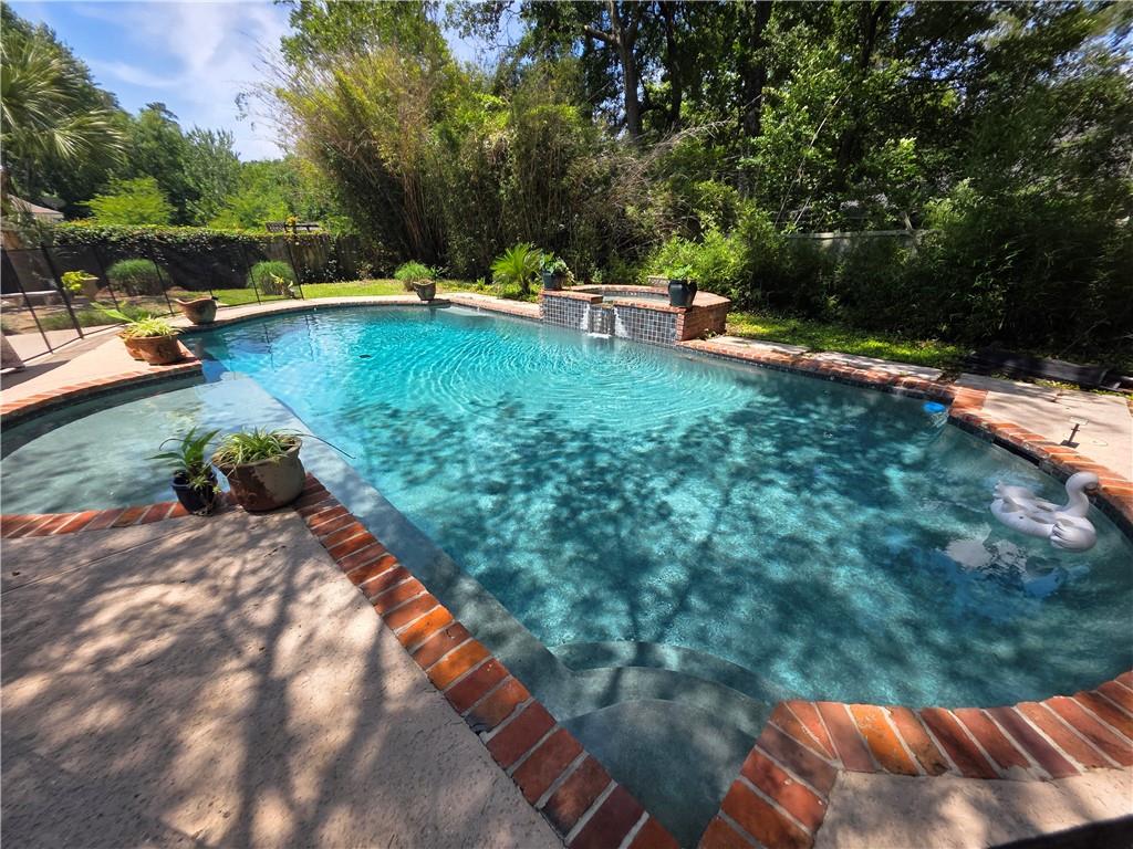 914 BEAU CHENE Drive