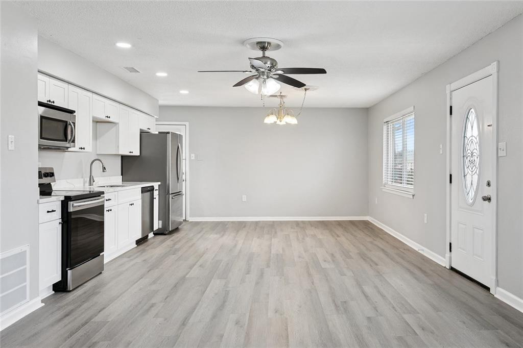 4104 E LOUISIANA STATE Drive