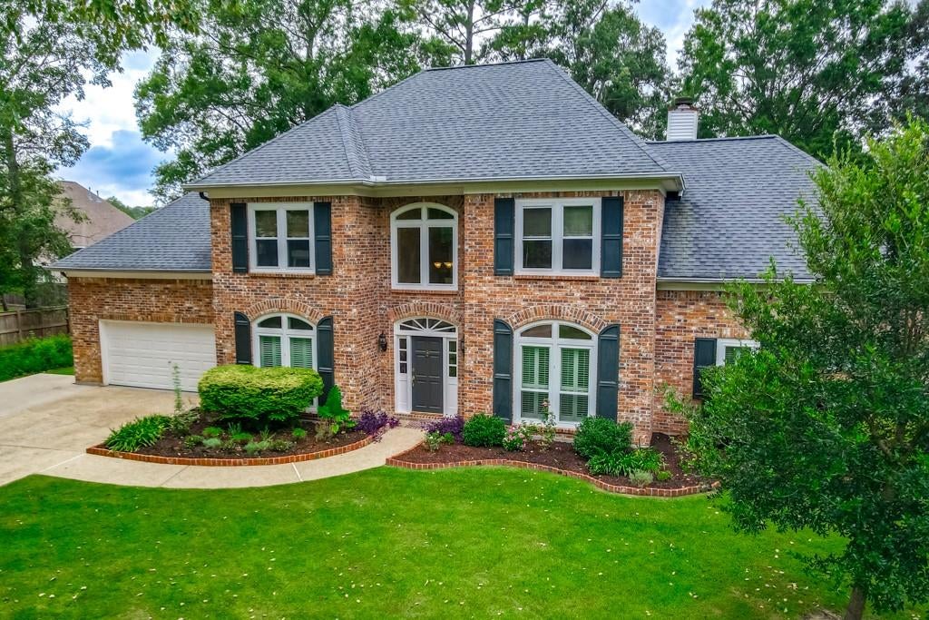 8004 ELIZABETH Lane