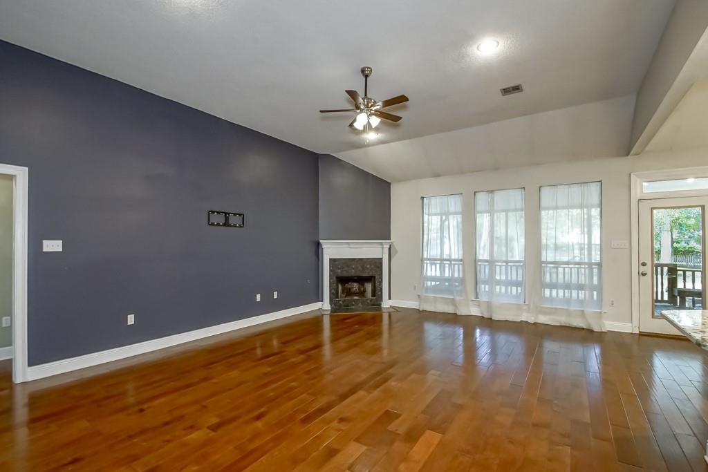 302 EVERGREEN Drive