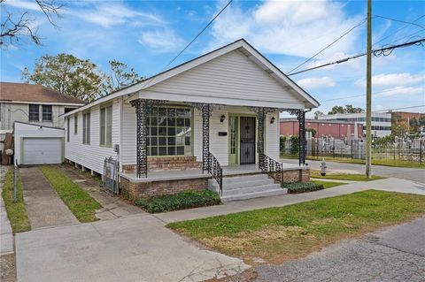 Photo of 200 HELENA Street, New Orleans, LA 70119 (MLS # 2545730)