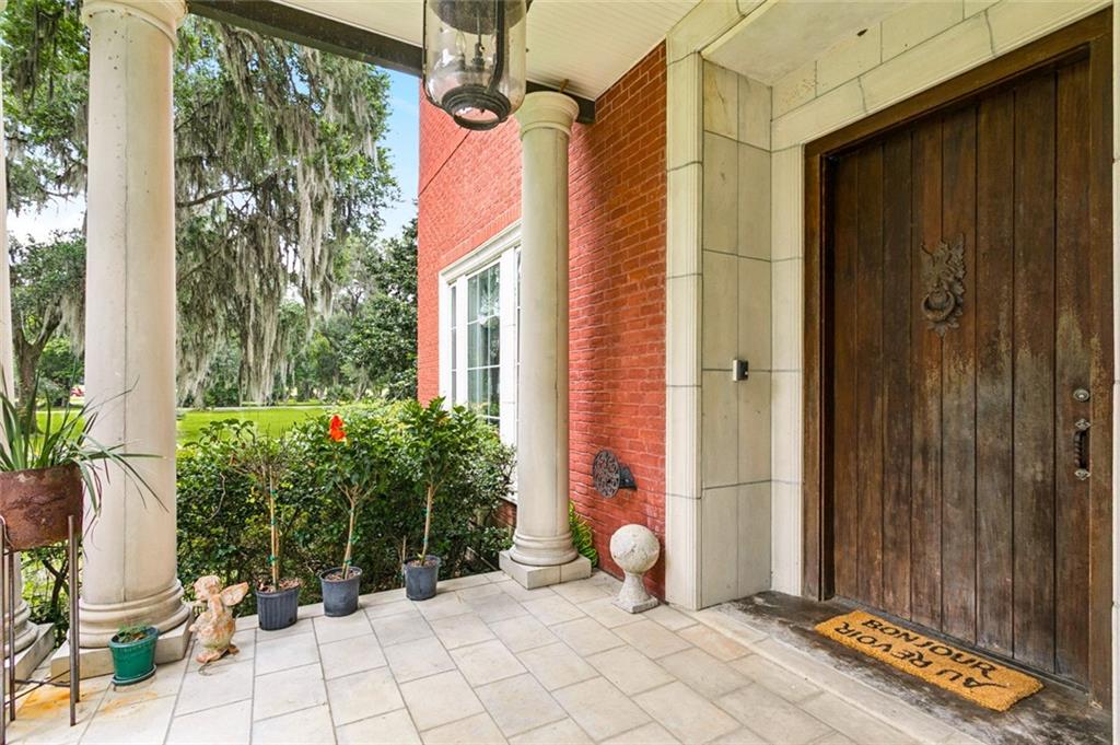 1 MERLIN Lane