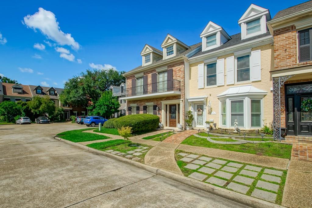 11 RUE SAINT LOUIS Avenue
