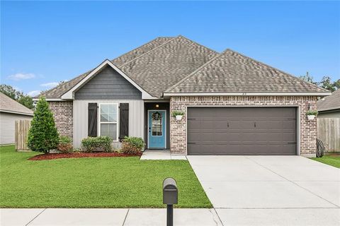313 ASHTON OAKS Lane Luling LA 70070