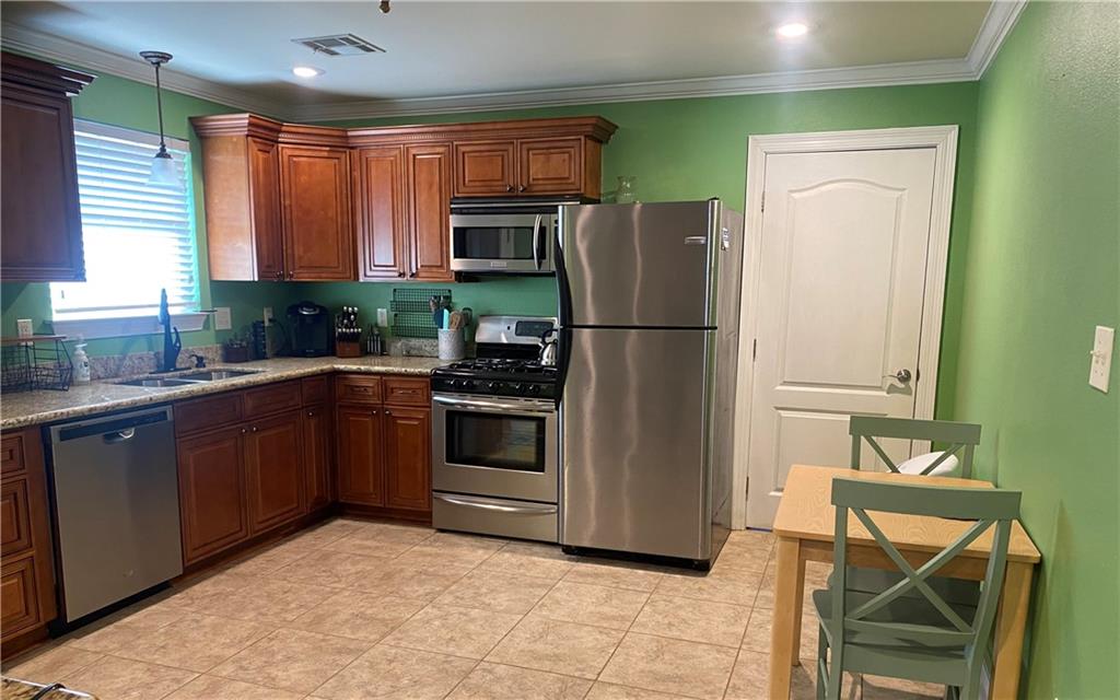 928 PERRIN DRIVE Drive
