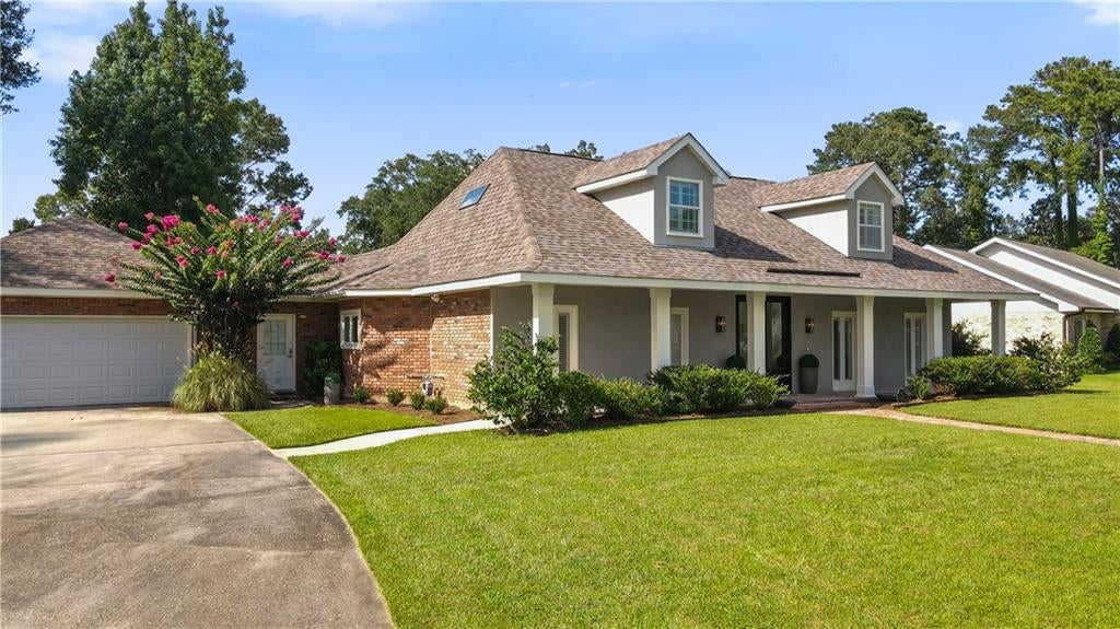 101 BAYOU PEREZ Drive