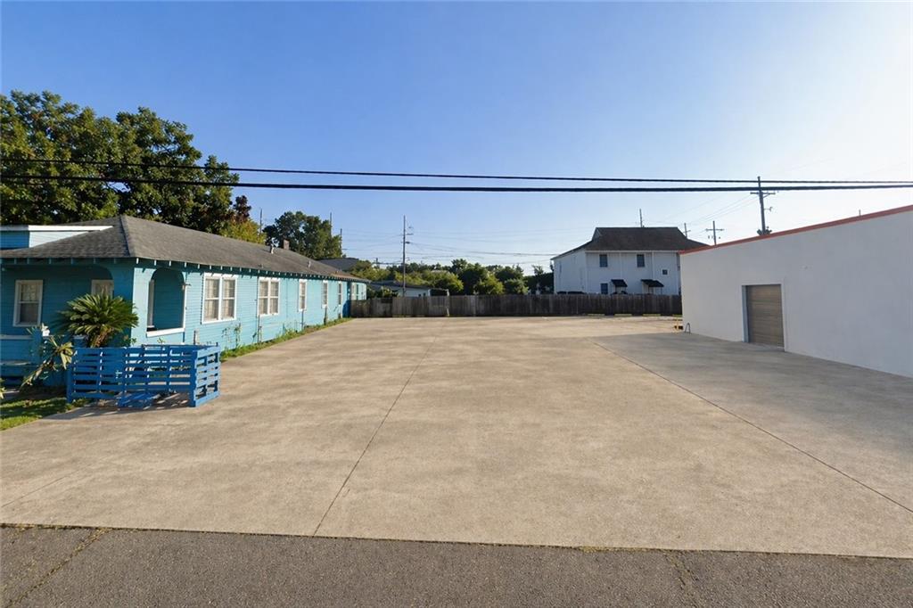OAK Street