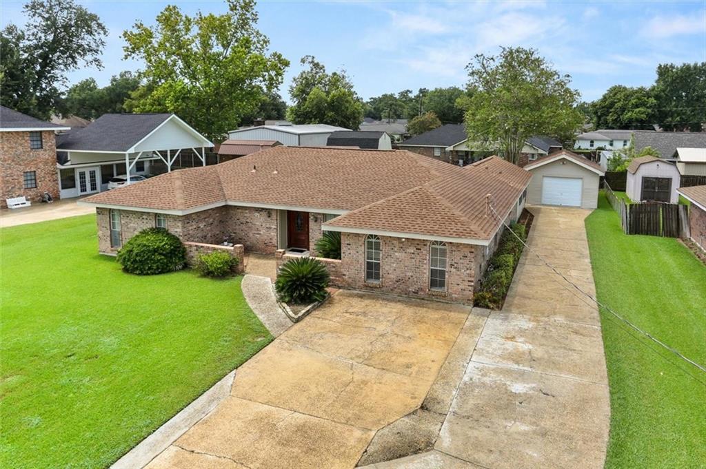 418 OAK Lane