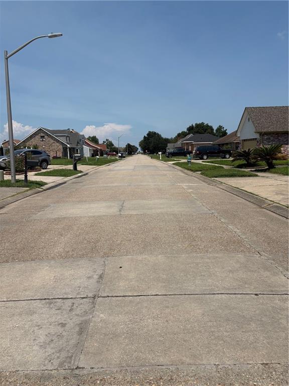 3020 LAKEWOOD Drive