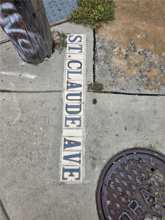 2433-25 ST. CLAUDE Avenue