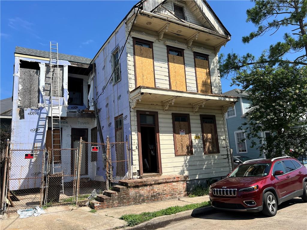 Photo 1 of 15 — 815 N ROBERTSON Street, New Orleans, LA 70116