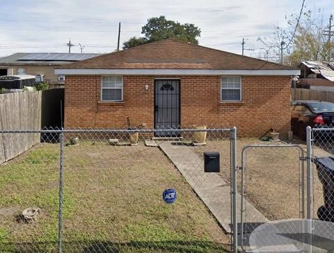 3855 METROPOLITAN Street New Orleans LA 70126