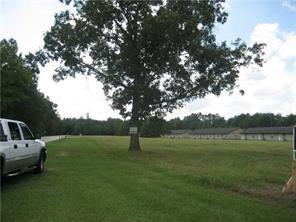 3.28 AC N OAKS Drive