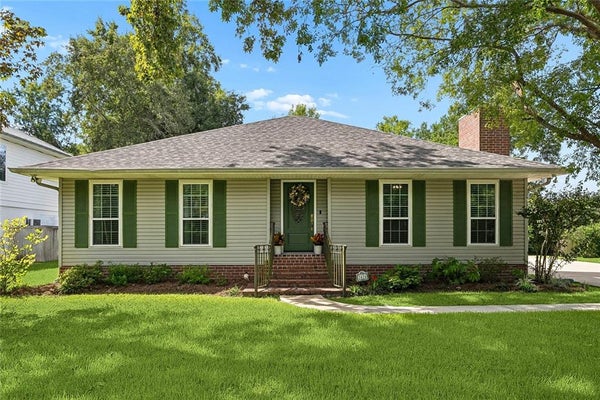 2424 MATHIS ST, MANDEVILLE, LA 70448 - Image 88f1eaff2ff026353081ddc878cc19e5/33564773