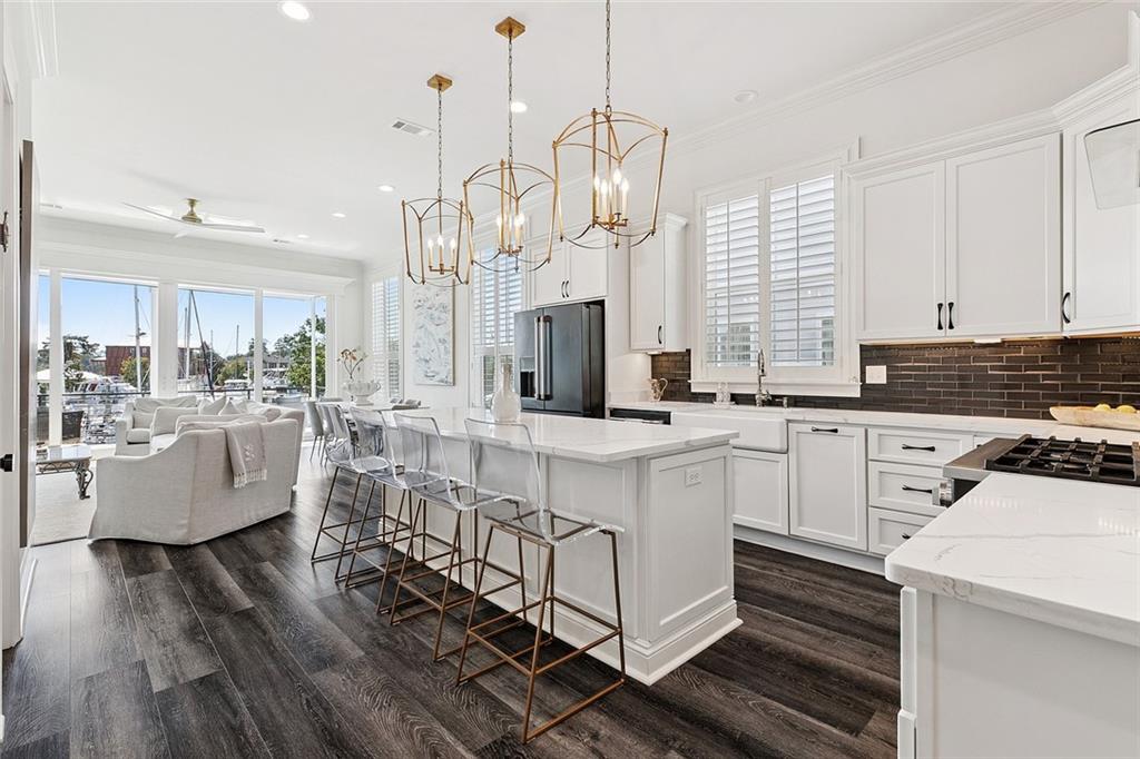 973 MARINA Boulevard A