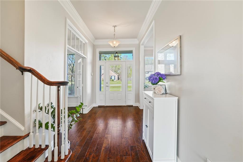 661 PINE GROVE Loop