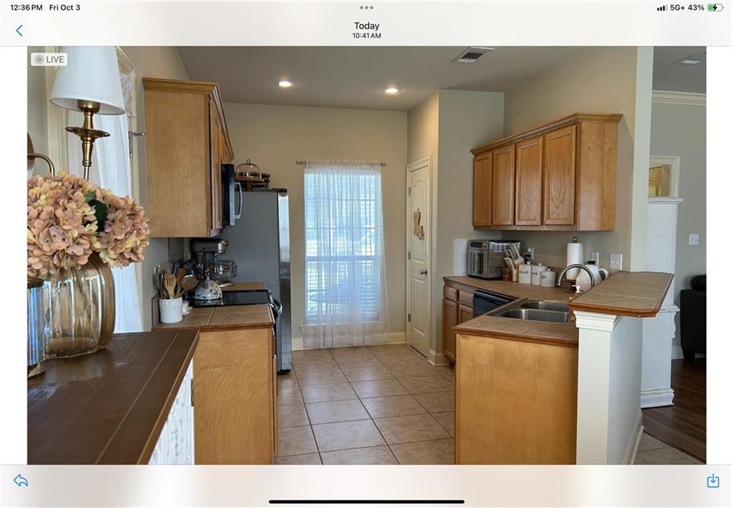 Ponchatoula, Louisiana 70454, United States, 3 Bedrooms Bedrooms, ,2 BathroomsBathrooms,Residential,Active,221525