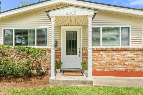 2305 GENERES Drive Harahan LA 70123