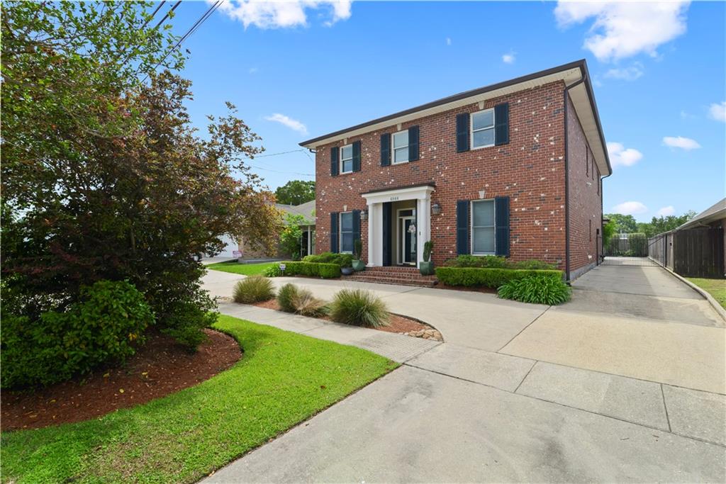 4844 W NAPOLEON Avenue