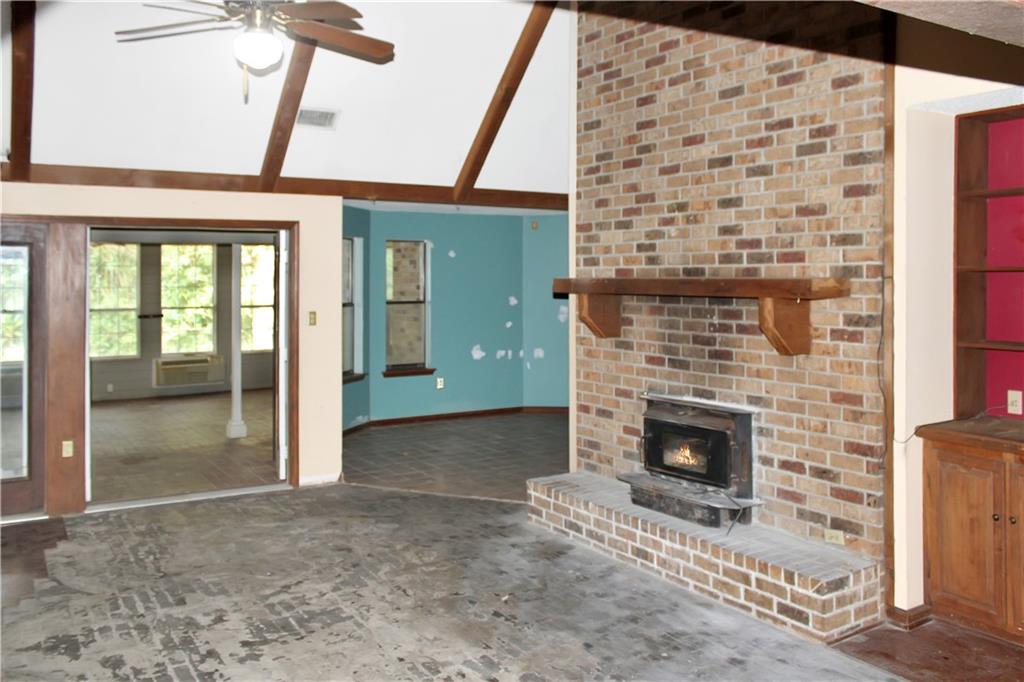 12 SLEEPY HOLLOW Lane