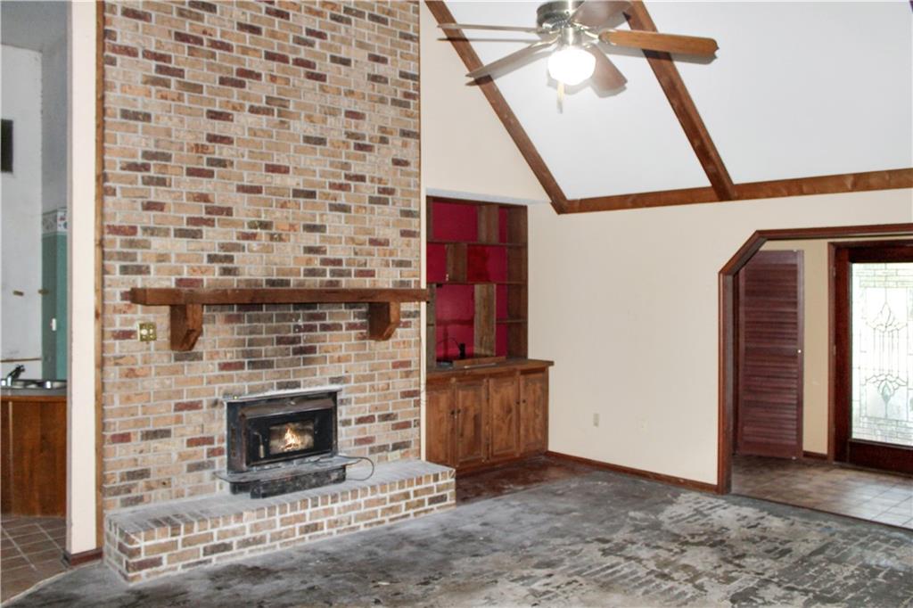 12 SLEEPY HOLLOW Lane