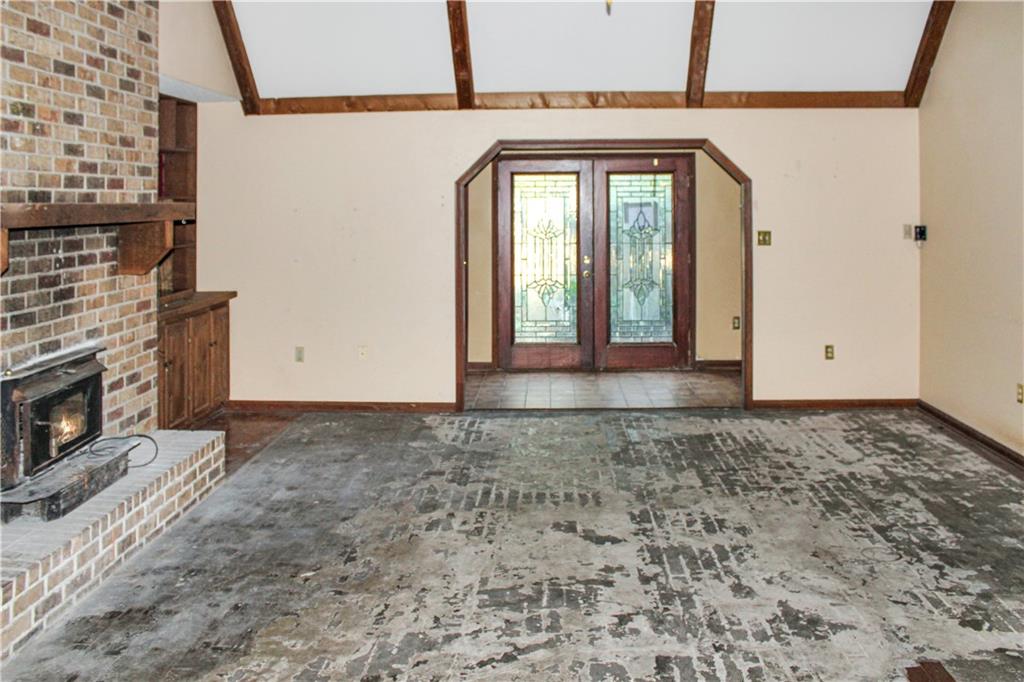 12 SLEEPY HOLLOW Lane