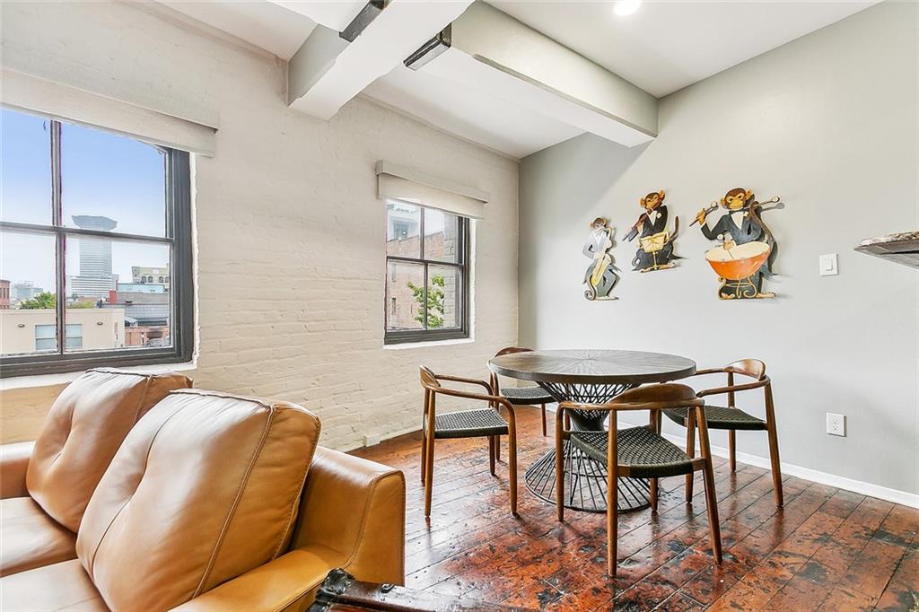 333 JULIA Street 325