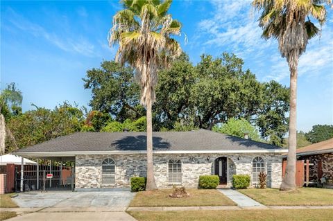 2104 DELTA QUEEN Drive Violet LA 70092